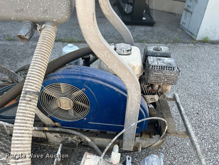 image for item LE9622 Graco LineLazer 200HS  paint striper