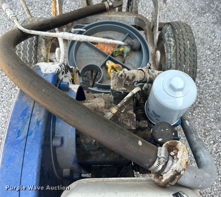 image for item LE9622 Graco LineLazer 200HS  paint striper