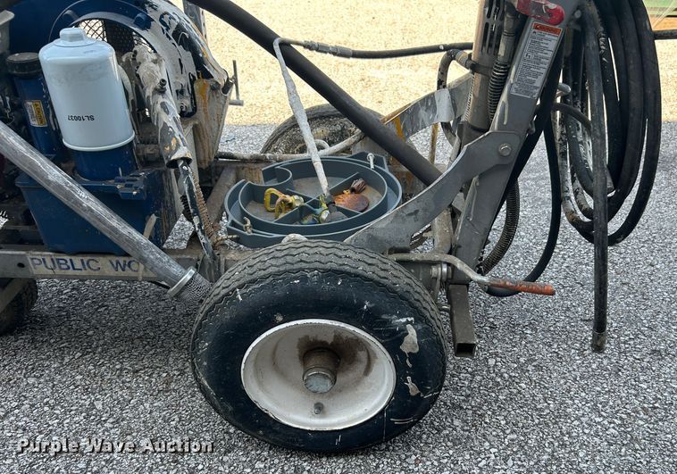 image for item LE9622 Graco LineLazer 200HS  paint striper