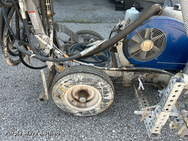 image for item LE9622 Graco LineLazer 200HS  paint striper