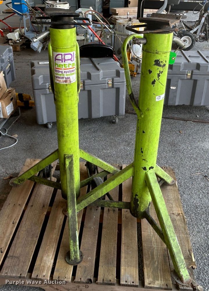 image for item LE9623 ARI Hetra  lifts