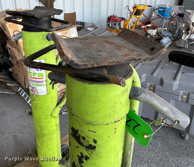 image for item LE9623 ARI Hetra  lifts