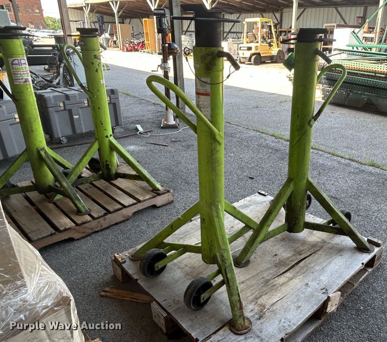 image for item LE9624 ARI Hetra  lifts