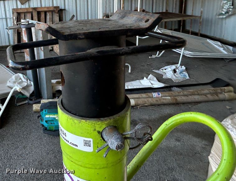 image for item LE9624 ARI Hetra  lifts