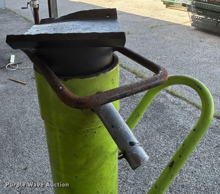 image for item LE9624 ARI Hetra  lifts