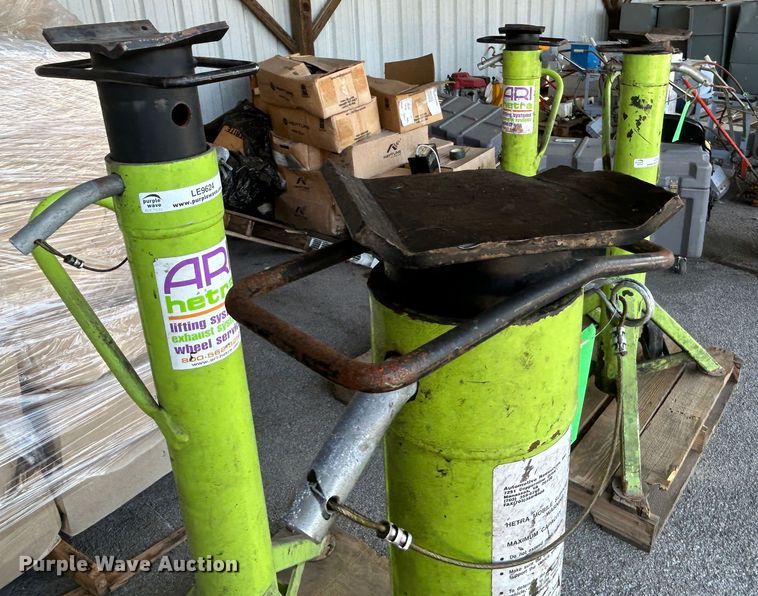 image for item LE9624 ARI Hetra  lifts