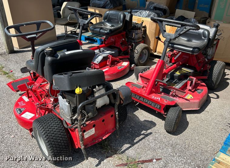 image for item LE9628 (3) Snapper lawn mowers