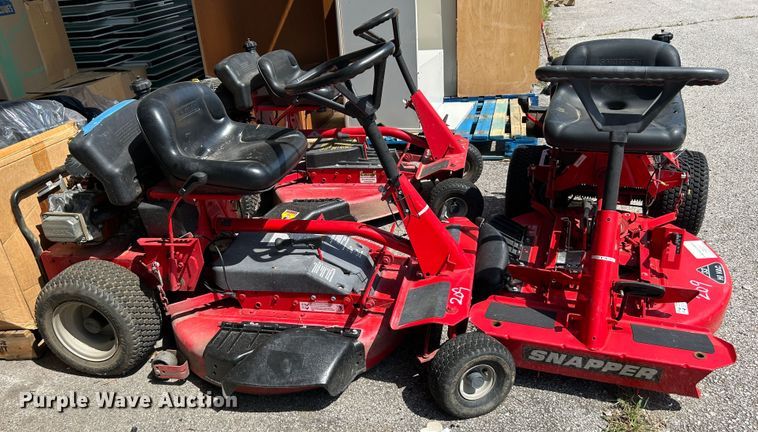 image for item LE9628 (3) Snapper lawn mowers