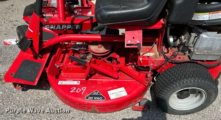 image for item LE9628 (3) Snapper lawn mowers