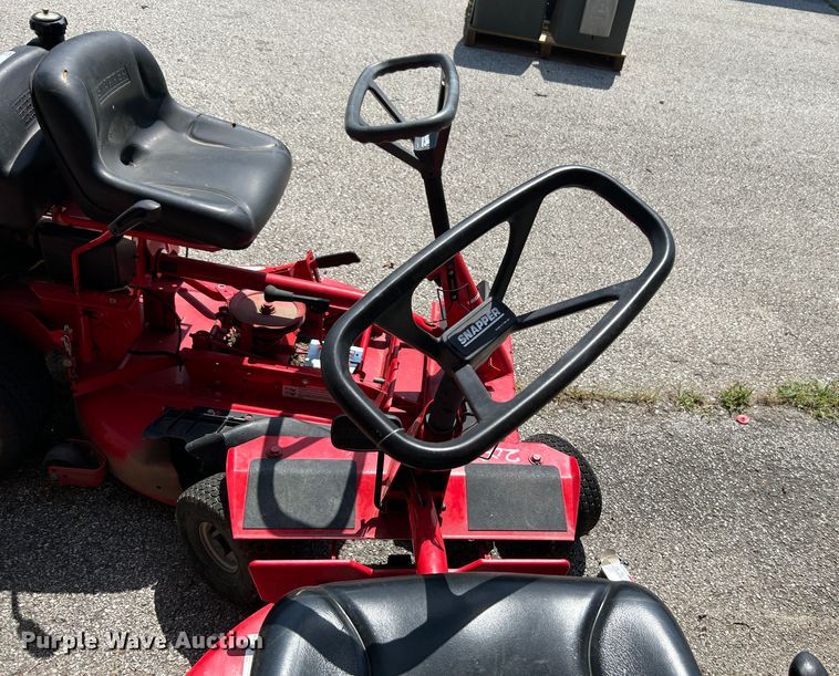 image for item LE9628 (3) Snapper lawn mowers