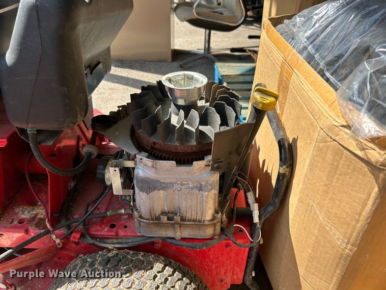 image for item LE9628 (3) Snapper lawn mowers