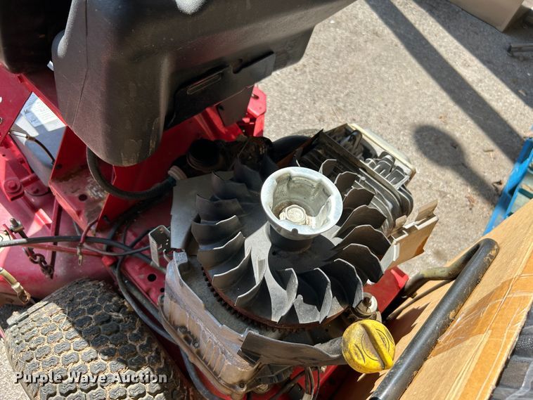 image for item LE9628 (3) Snapper lawn mowers