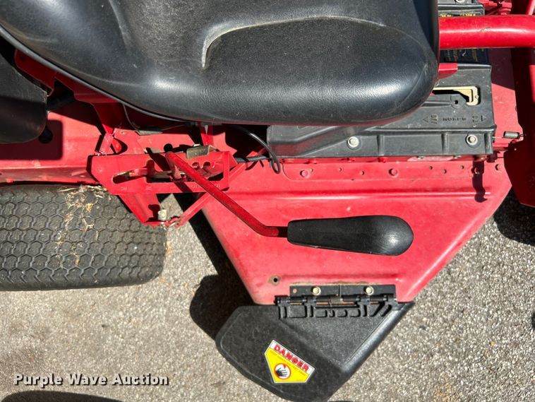 image for item LE9628 (3) Snapper lawn mowers