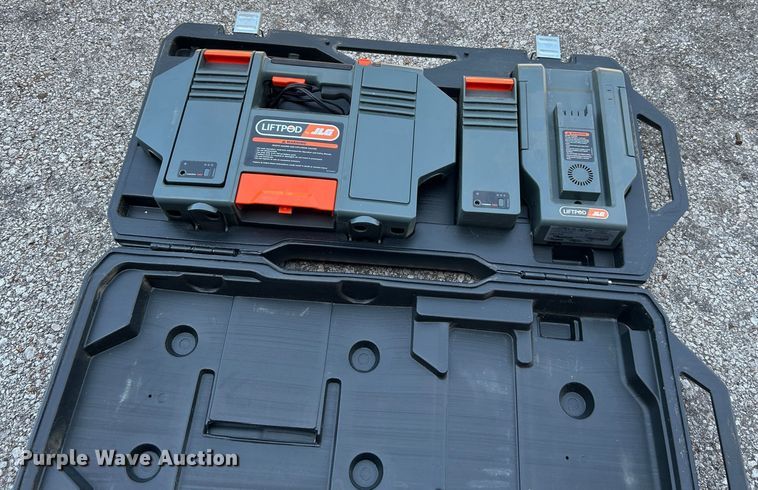 image for item LE9631 JLG FS80 Liftpod  vertical lift