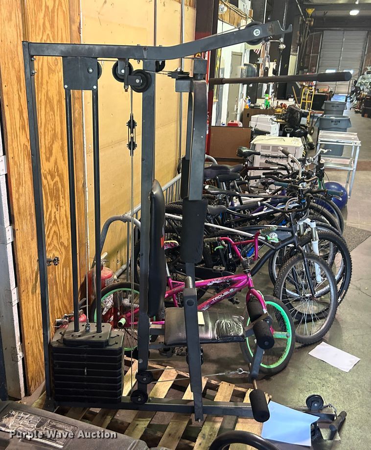 image for item LE9642 Weider  weight machine