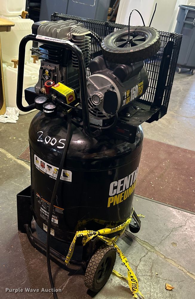 image for item LE9643 Central Pneumatic 61489  air compressor