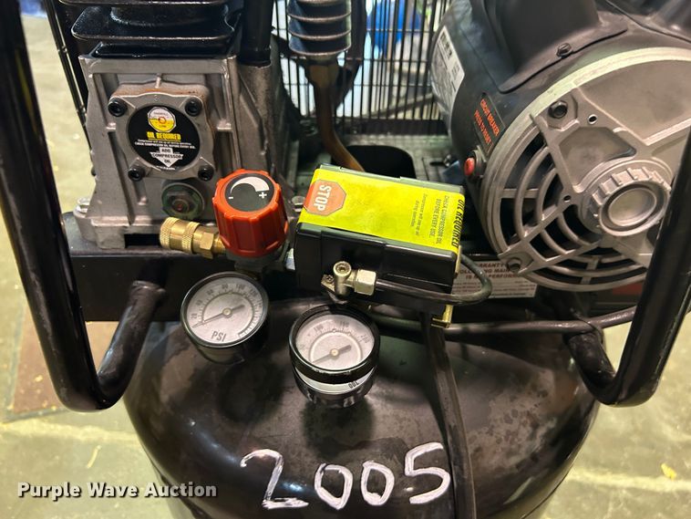 image for item LE9643 Central Pneumatic 61489  air compressor