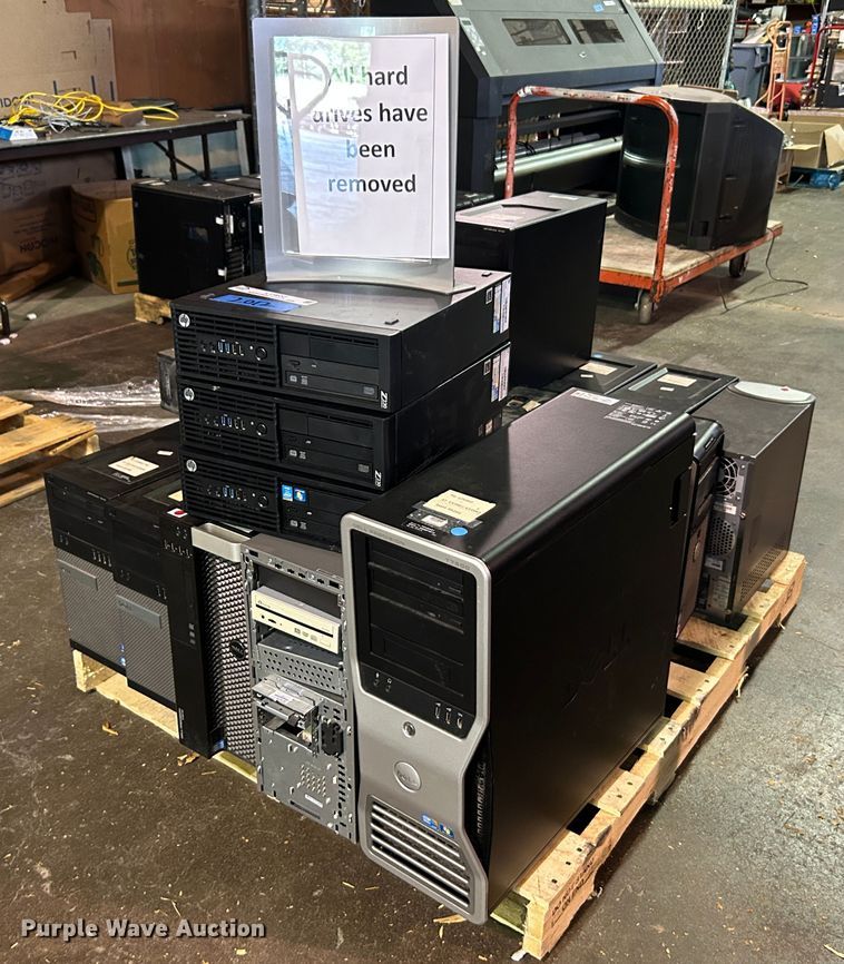 image for item LE9652 Dell  CPUs