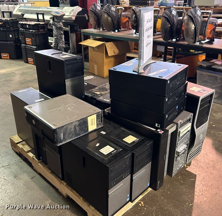 image for item LE9652 Dell  CPUs