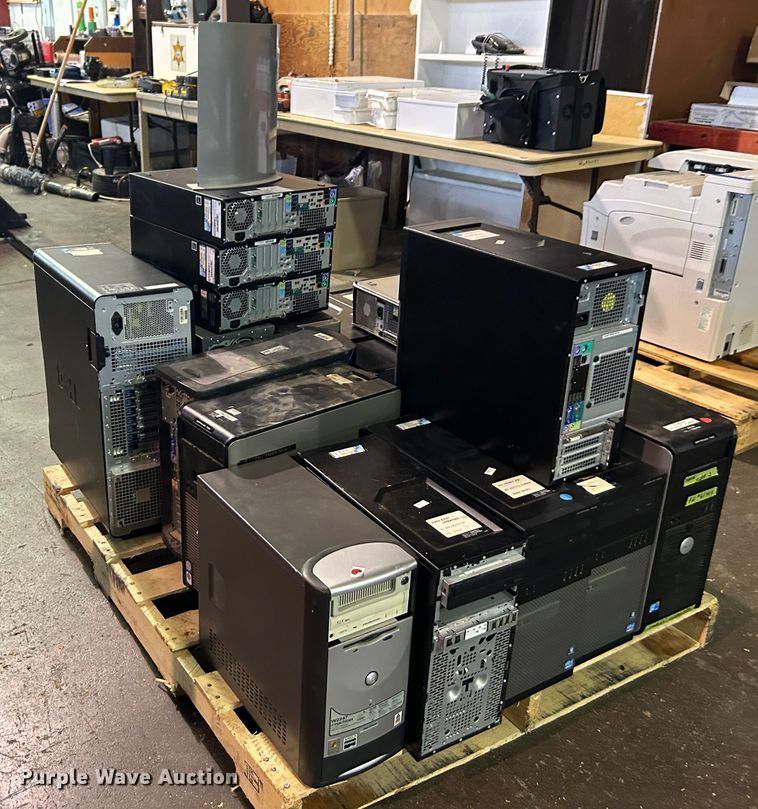 image for item LE9652 Dell  CPUs