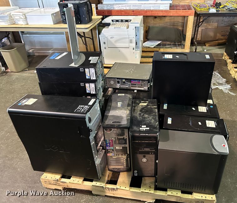 image for item LE9652 Dell  CPUs