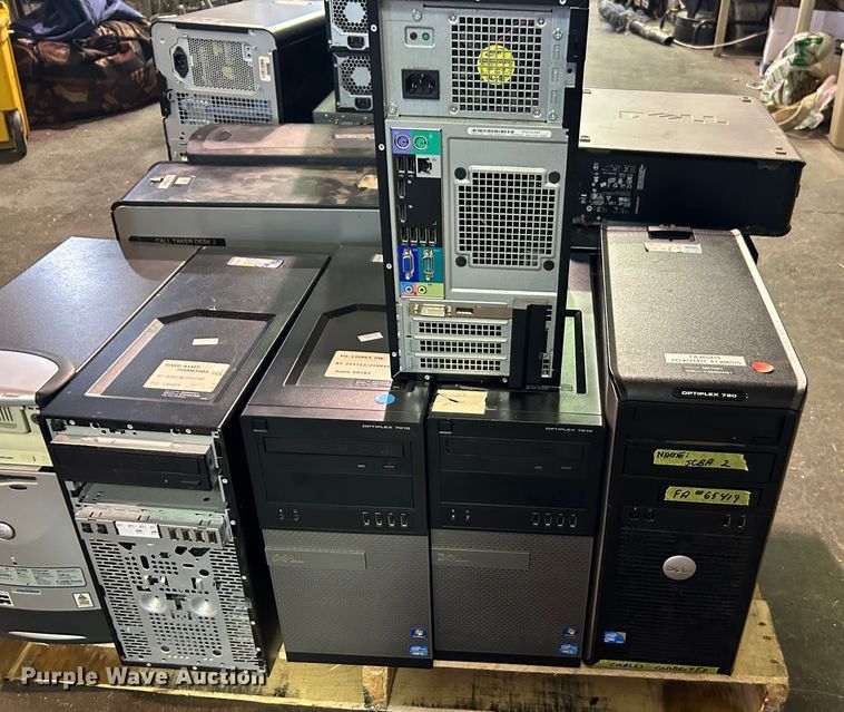 image for item LE9652 Dell  CPUs