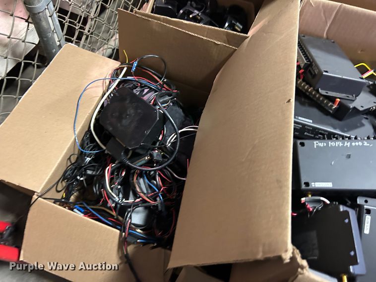 image for item LE9655 Law enforcement equipment