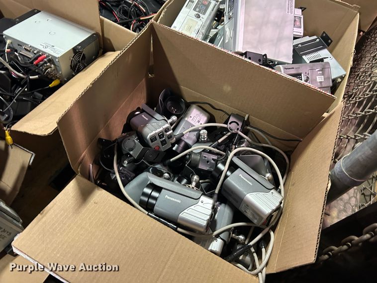 image for item LE9655 Law enforcement equipment