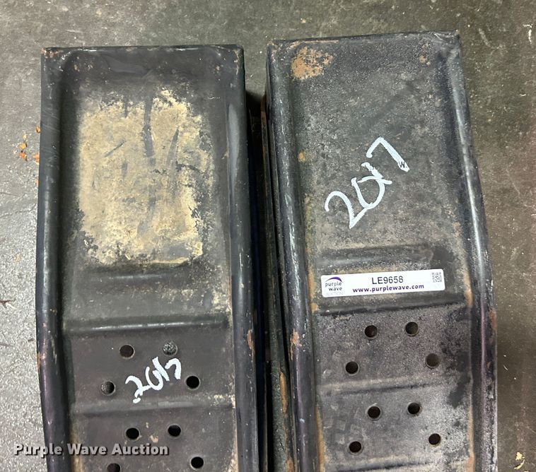 image for item LE9658 Vehicle ramps