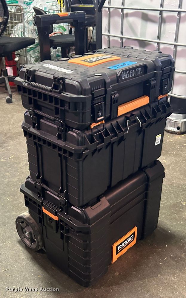 image for item LE9659 Ridgid  toolbox