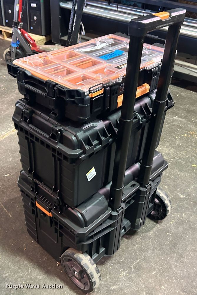 image for item LE9660 Ridgid  toolbox