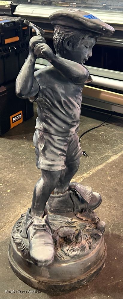 image for item LE9662 Lawn statue