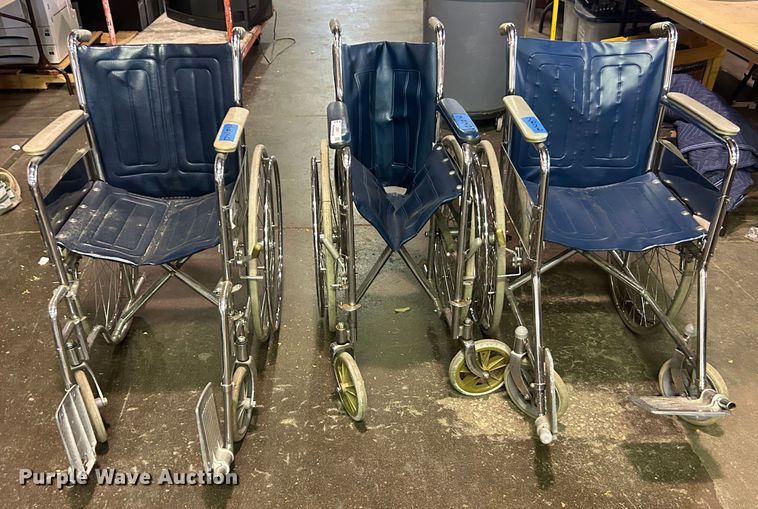 (3) wheelchairs in Tulsa, OK Item LE9671 for sale Purple Wave