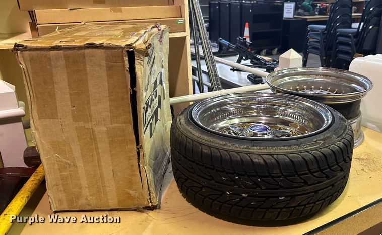 image for item LE9674 Dayton  wheels