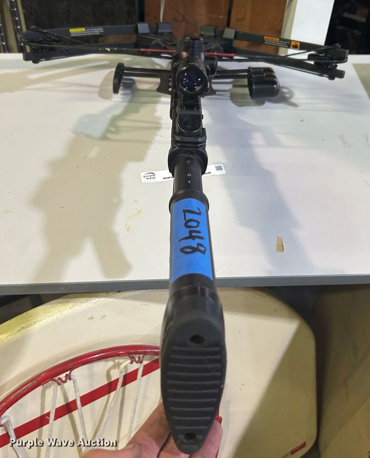 image for item LE9677 CenterPoint Sniper 370  crossbow