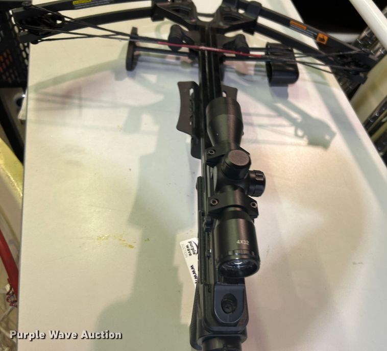 image for item LE9677 CenterPoint Sniper 370  crossbow