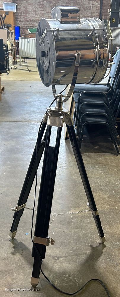 image for item LE9679 Spot light