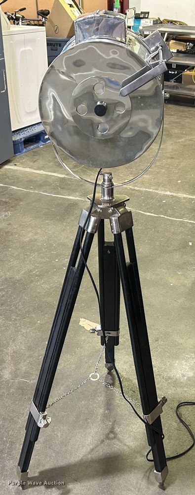 image for item LE9679 Spot light