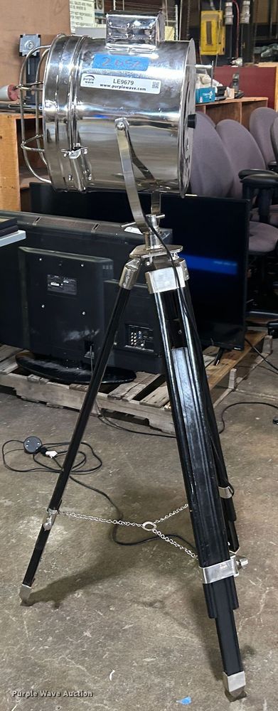 image for item LE9679 Spot light