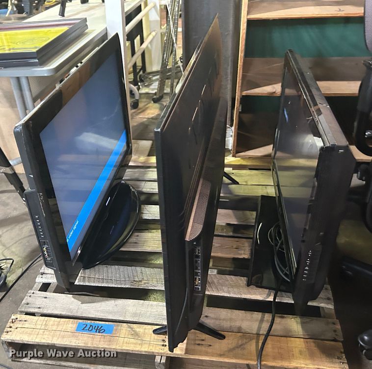 image for item LE9680 (3) televisions