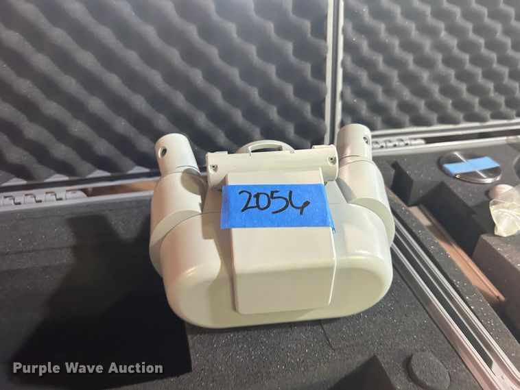 image for item LE9683 analyzer