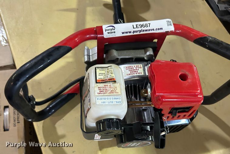 image for item LE9687 Predator  auger