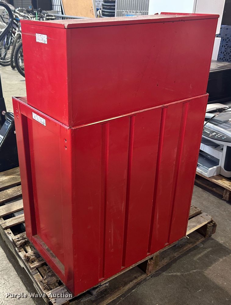 image for item LE9695 Toolbox