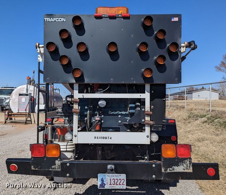 image for item LF9650 2010 Nissan 3300  pothole patcher truck