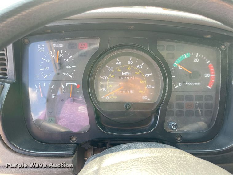 image for item LF9650 2010 Nissan 3300  pothole patcher truck