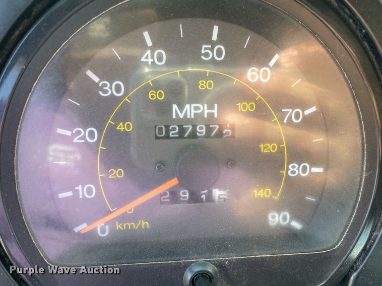 image for item LF9650 2010 Nissan 3300  pothole patcher truck