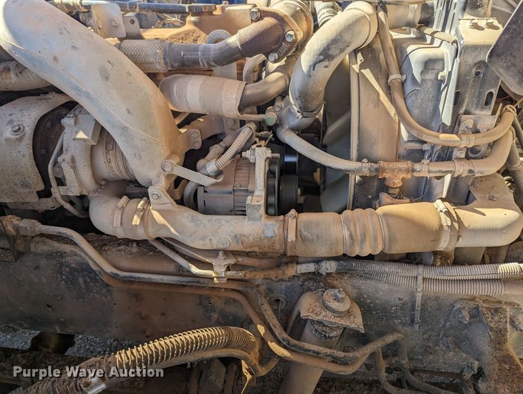 image for item LF9650 2010 Nissan 3300  pothole patcher truck