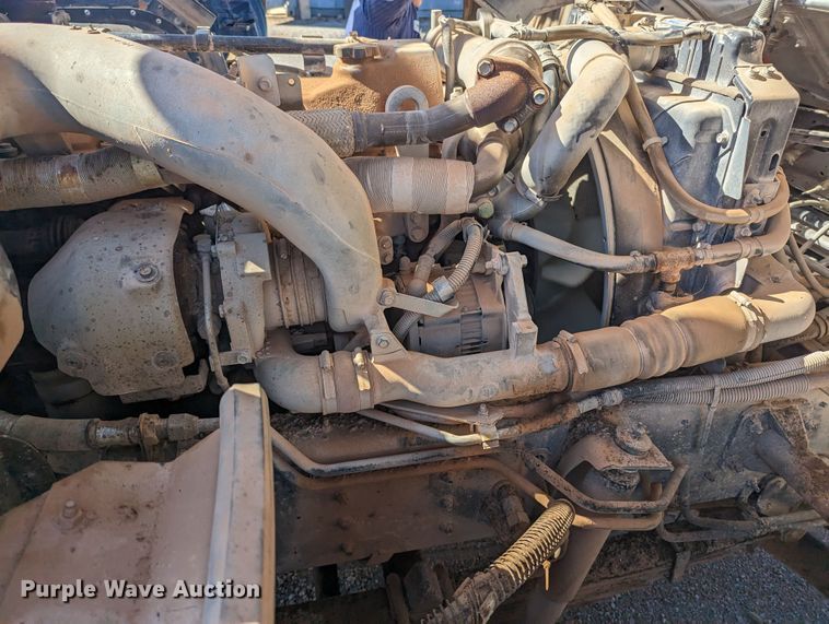 image for item LF9650 2010 Nissan 3300  pothole patcher truck