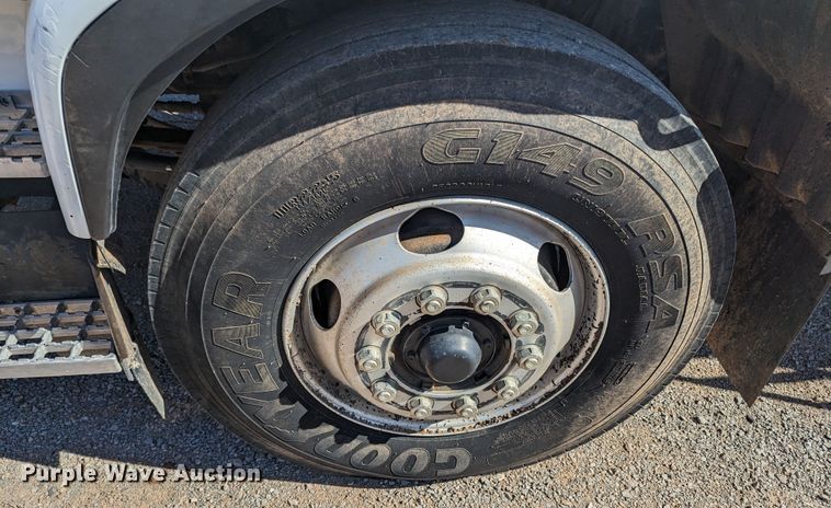 image for item LF9650 2010 Nissan 3300  pothole patcher truck