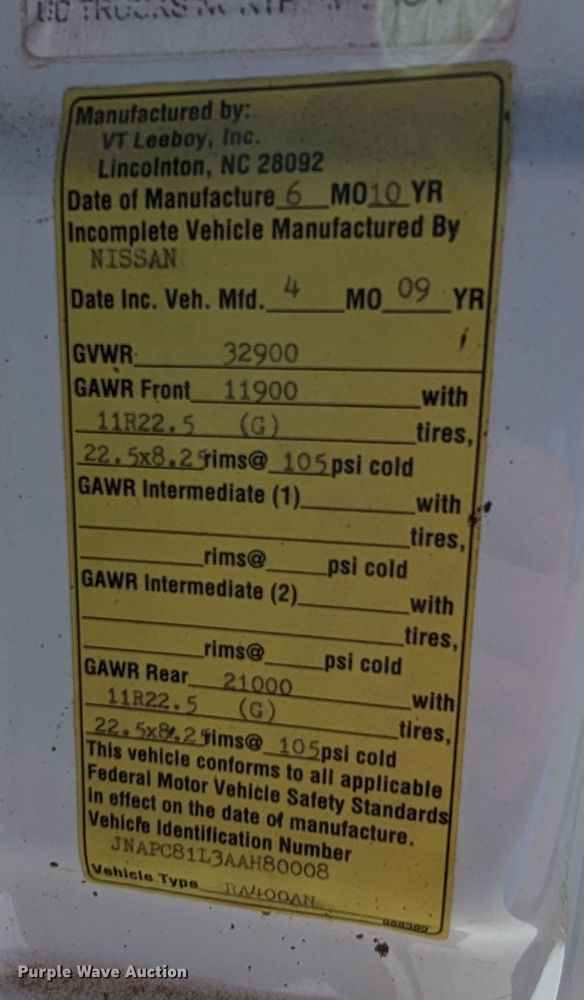 image for item LF9650 2010 Nissan 3300  pothole patcher truck